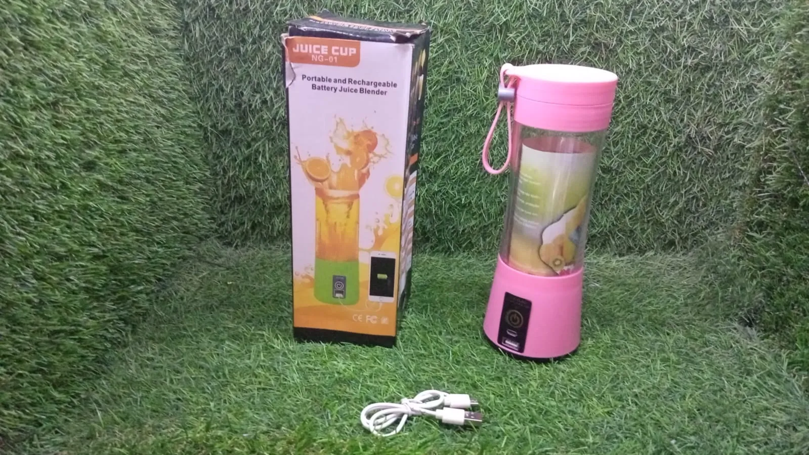 0133 Portable USB Electric Juicer - 6 Blades (Protein Shaker)