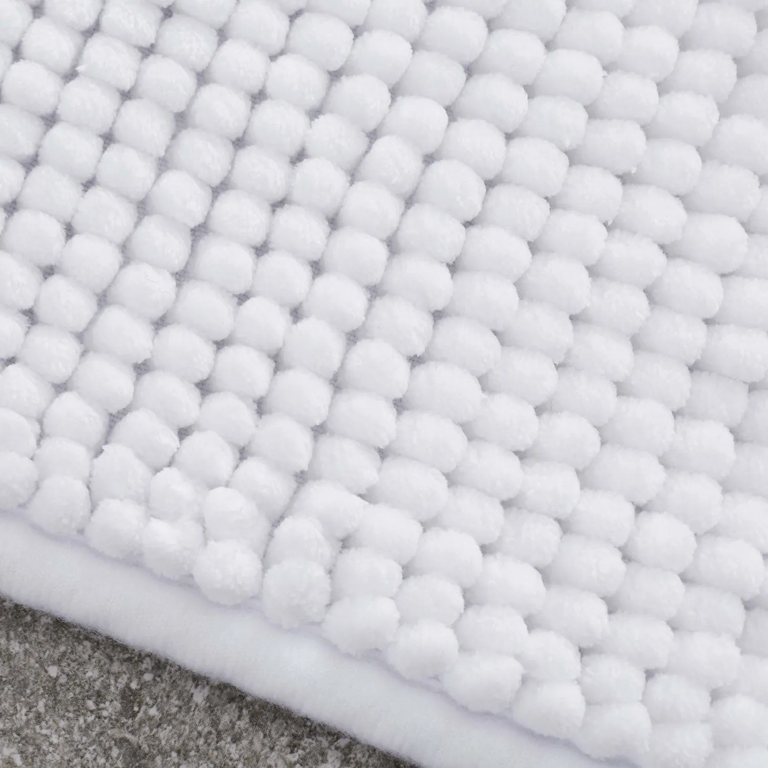 Catherine Lansfield White 1200Gsm Bobble Bath Mat